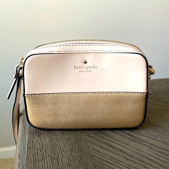 kate spade Handbags - Kate Spade Mini Shoulder Bag ♠️